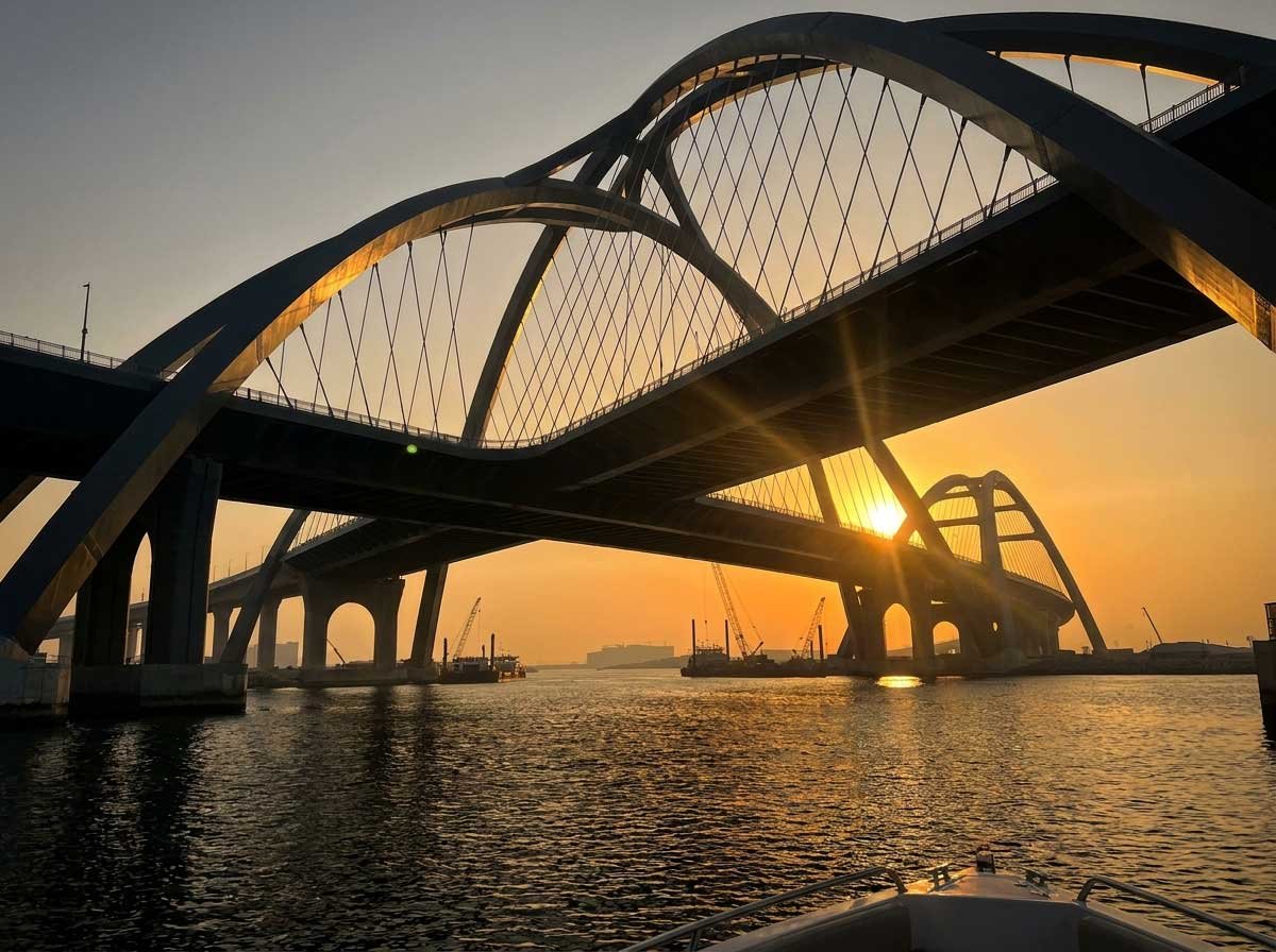Palm Jebel Ali investment-Dubai real estate 2026-Nakheel Palm Jebel Ali infrastructure-luxury waterfront villas Dubai-Dubai 2040 Urban Master Plan.
